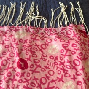 XOXO Lilly Murfee scarf